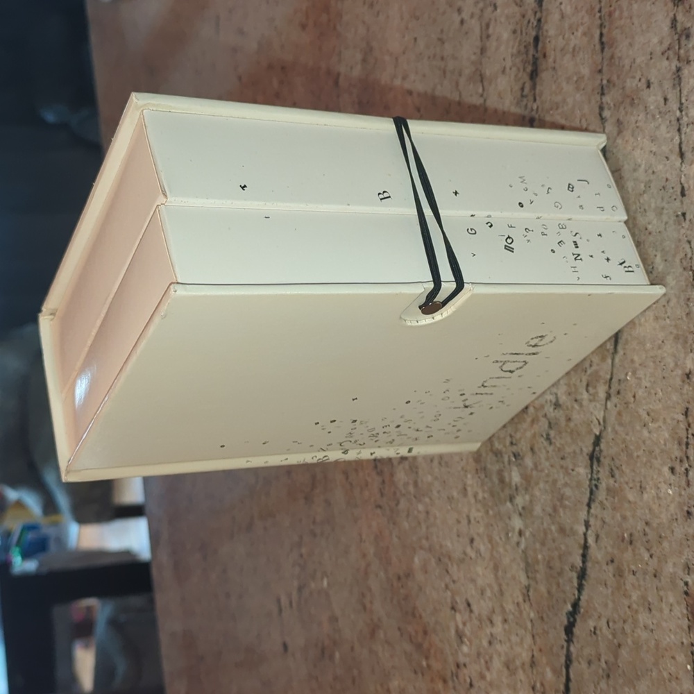 NEW Original Amazon Kindle - Picture 10 of 10